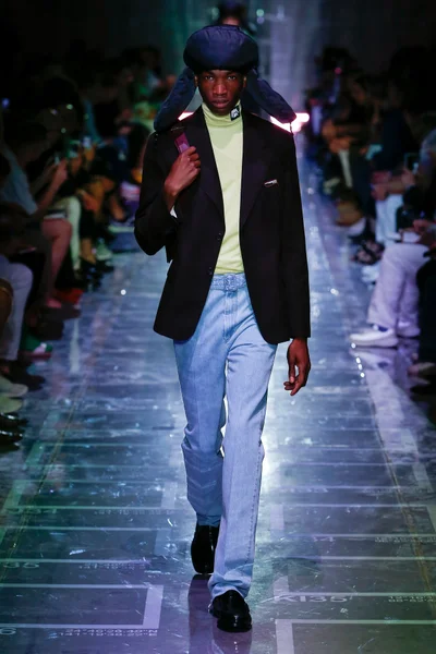 Look 9